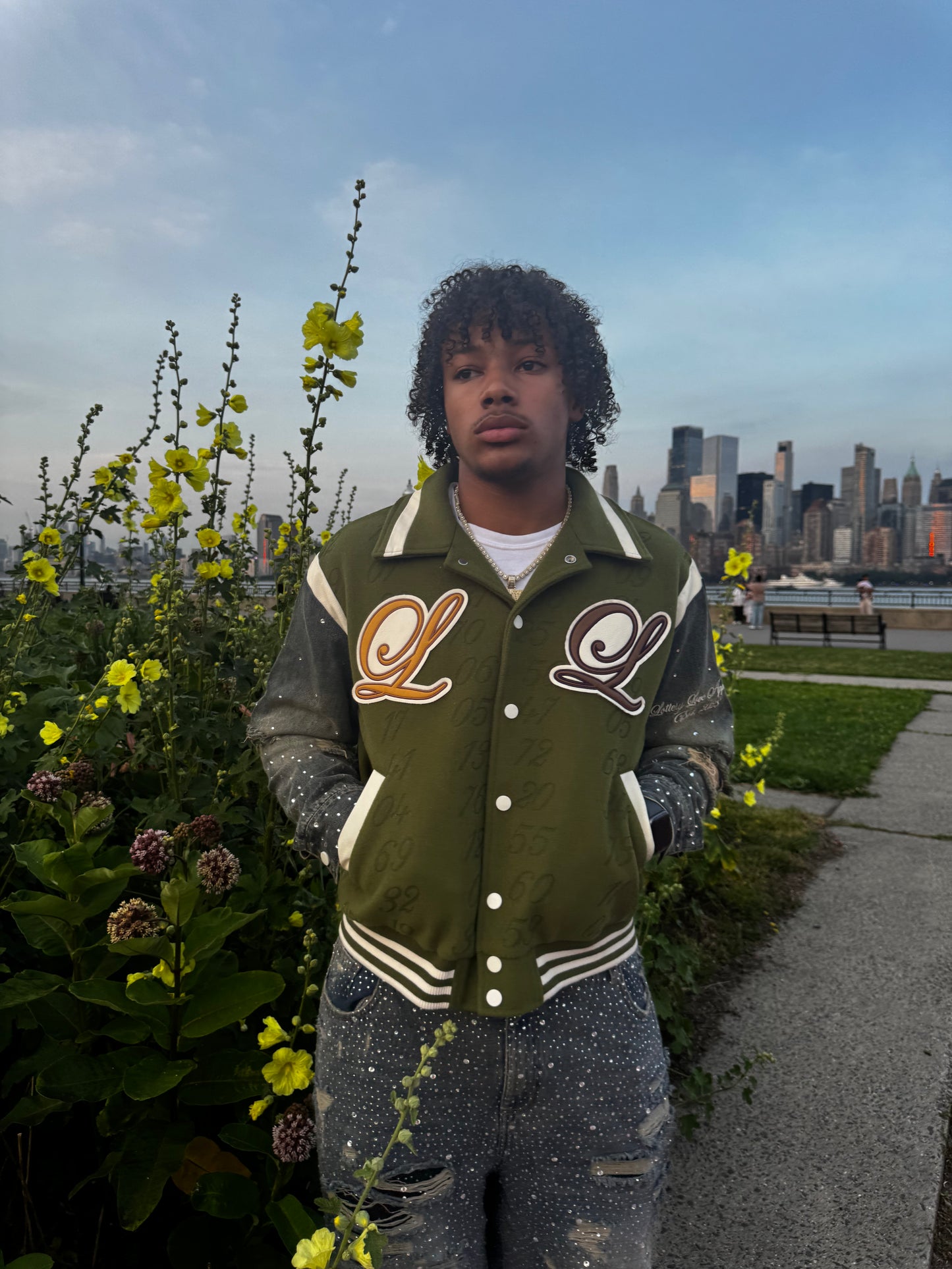 DENIM SLEEVE VARSITY JACKET